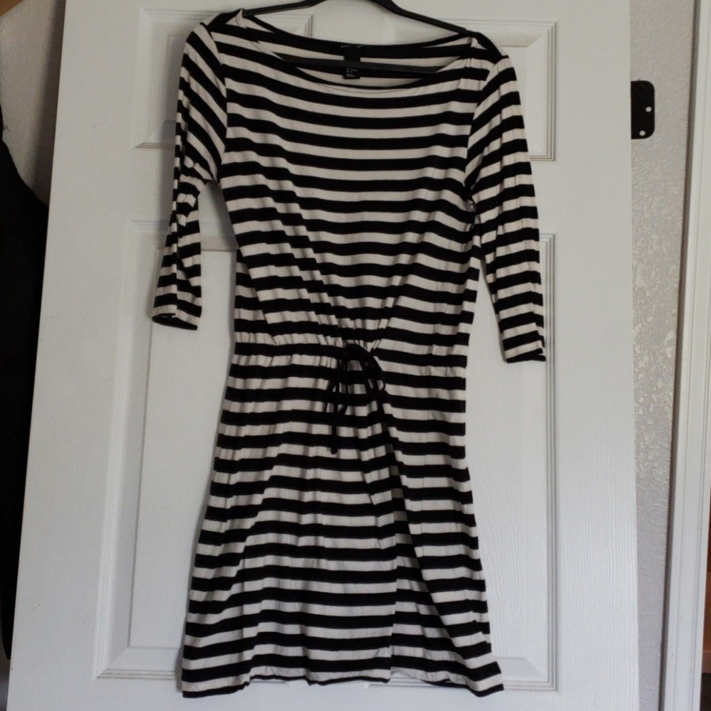 H&M black striped dress